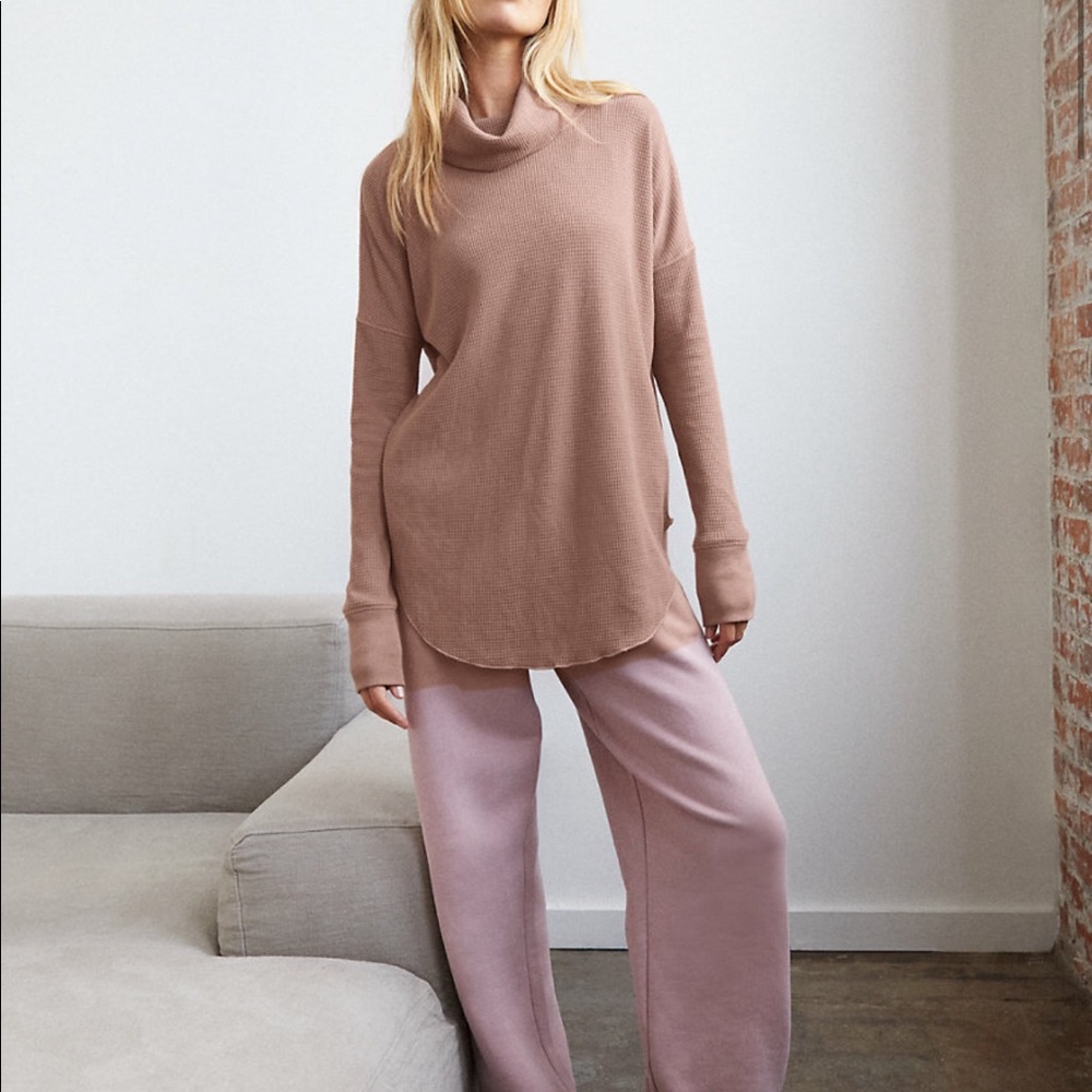 Aritzia Babaton Thermal Cowlneck- Taupe Brown- XXS
